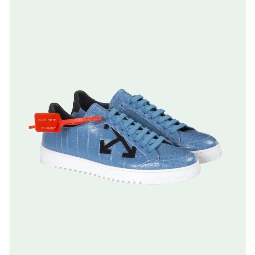 Off white denim carry over sneakers “denim” sz 36